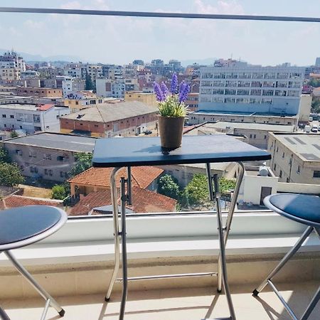 Rovena'S Apartment - Free Parking Tirana Extérieur photo