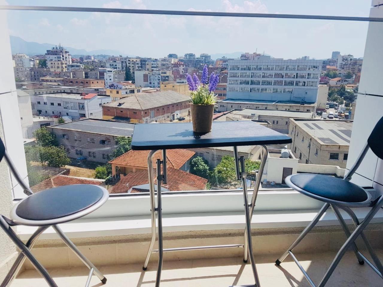 Rovena'S Apartment - Free Parking Tirana Extérieur photo